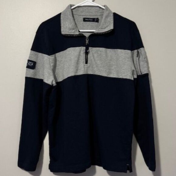 USED Men's Nautica Long Sleeve 1/4 Zip Up Sweatshirt Color Navy/Grey Size Medium - Picture 1 of 1